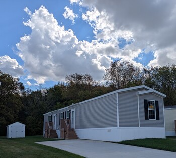 Thumbnail of mobile home