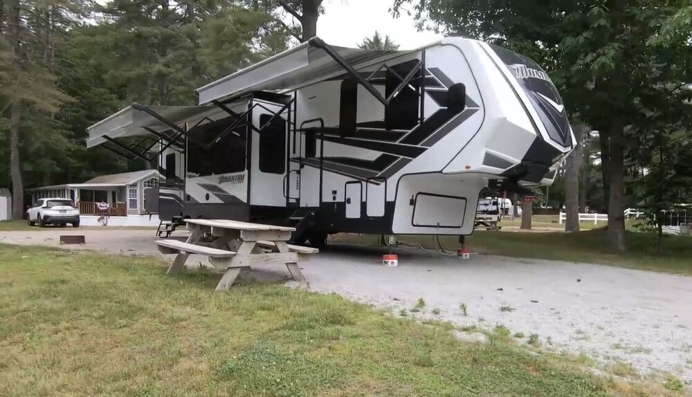 Photo of Rv