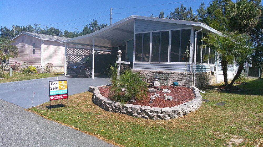 Lake Griffin Harbor Village