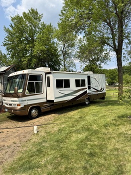 Thumbnail of RV