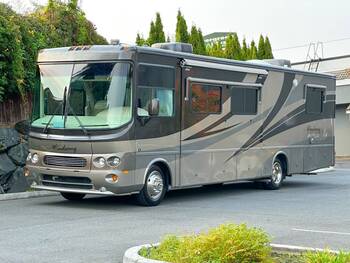 Thumbnail of RV