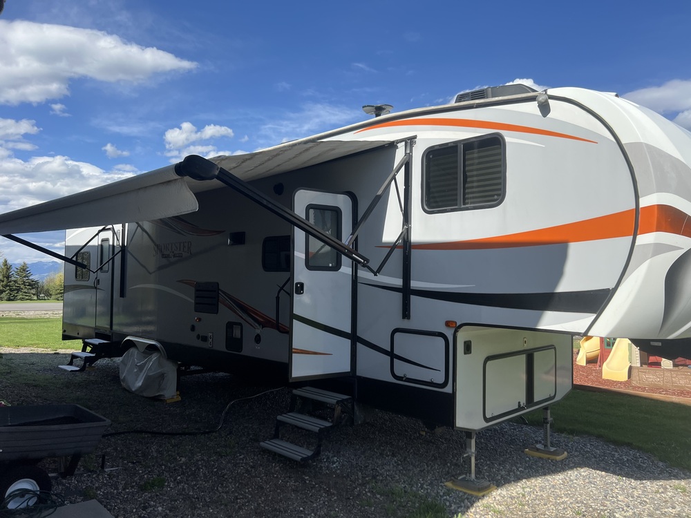 Photo of Rv