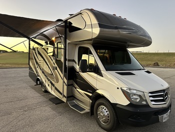 Thumbnail of RV