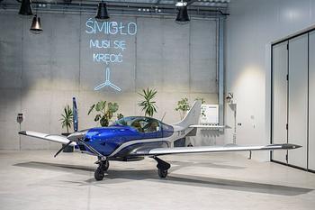 Thumbnail of aircraft