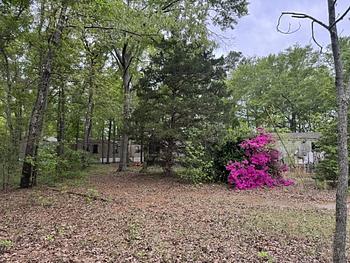 Thumbnail of mobile home lot