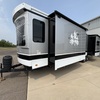 RV for Sale: 2025 REGENCY 3721FDB