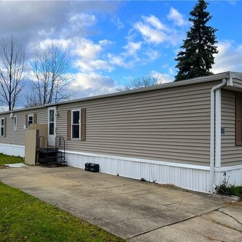 Thumbnail of mobile home