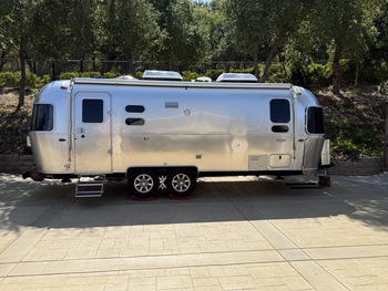 Thumbnail of RV