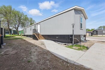 Thumbnail of mobile home