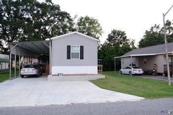 Thumbnail of mobile home