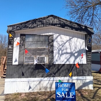 Thumbnail of mobile home
