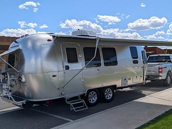 Thumbnail of RV