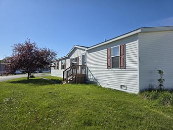 Thumbnail of mobile home