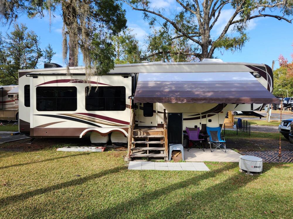 Photo of Rv