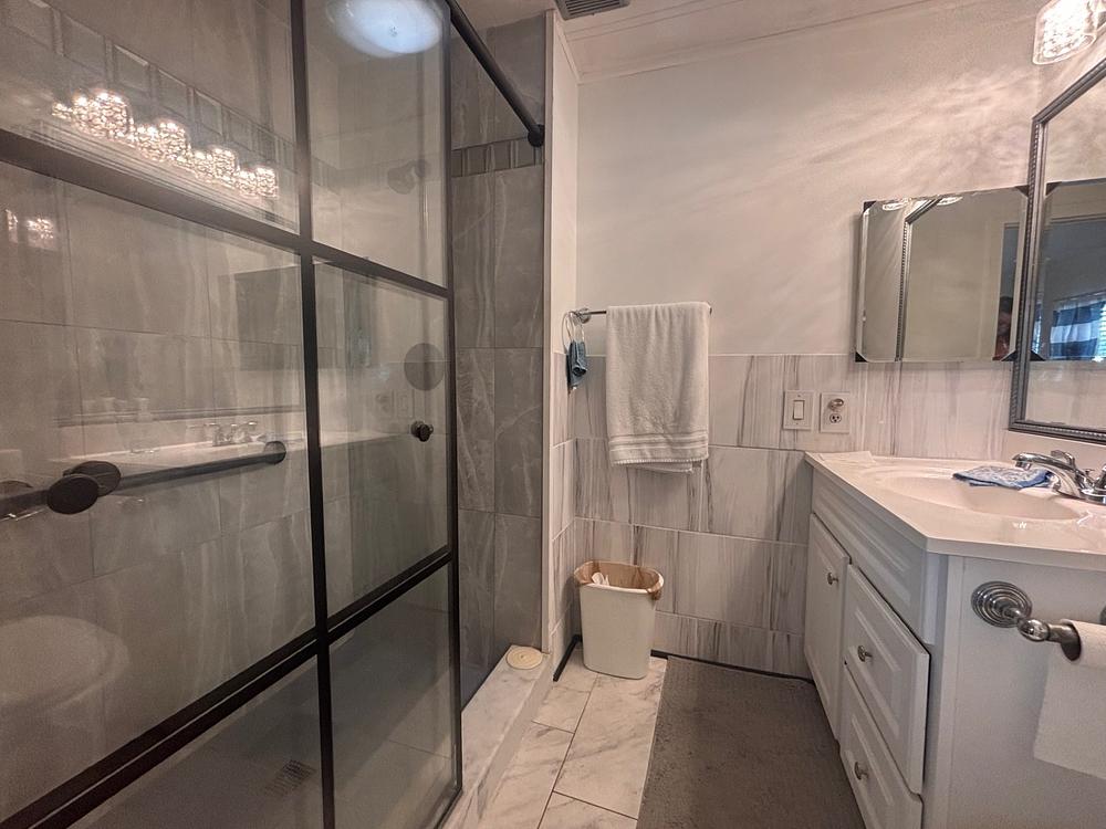 Camelot Lakes Village