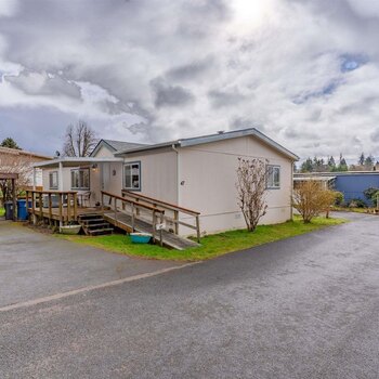 Thumbnail of mobile home