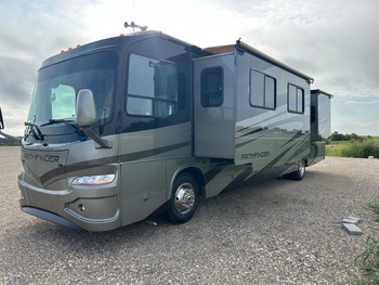 Thumbnail of RV
