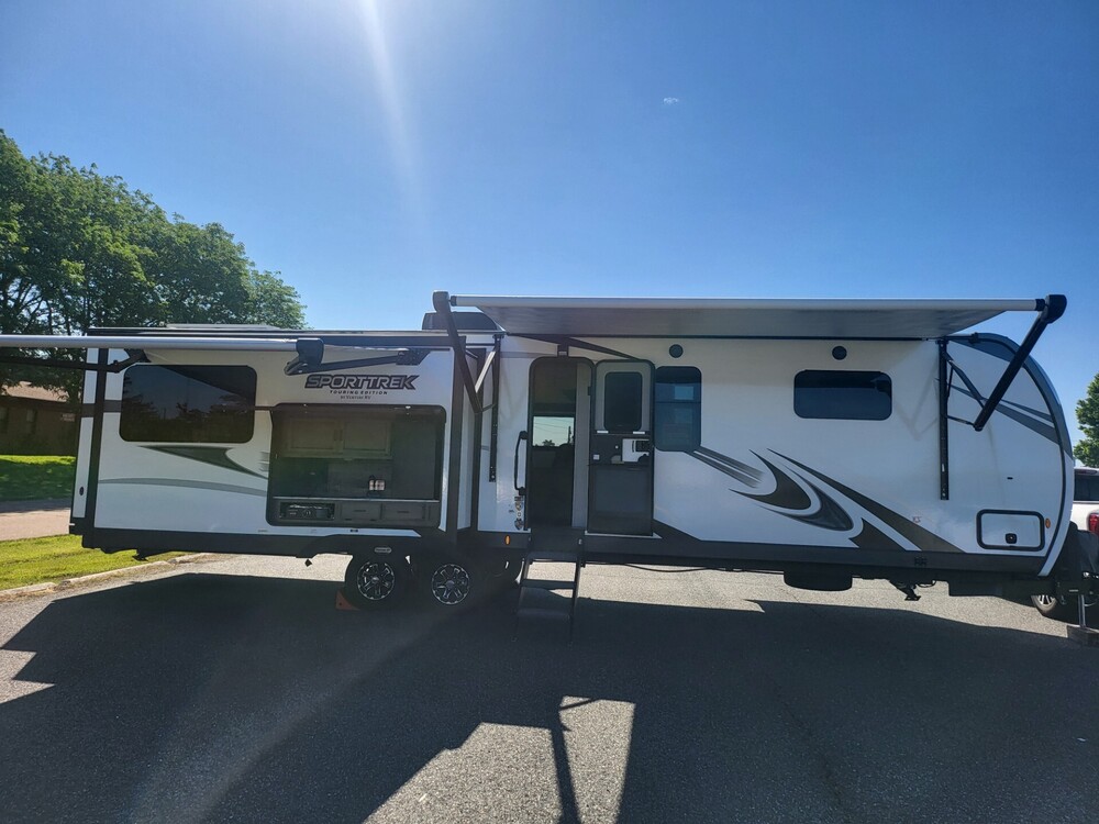 Photo of Rv