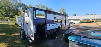 Thumbnail of RV