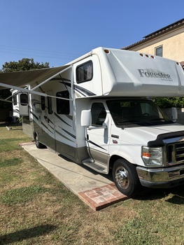 Thumbnail of RV