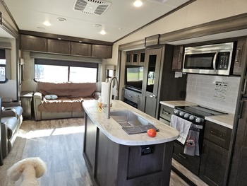 Thumbnail of RV