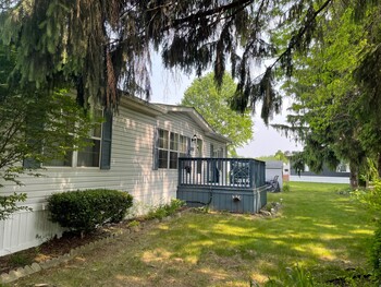 Thumbnail of mobile home