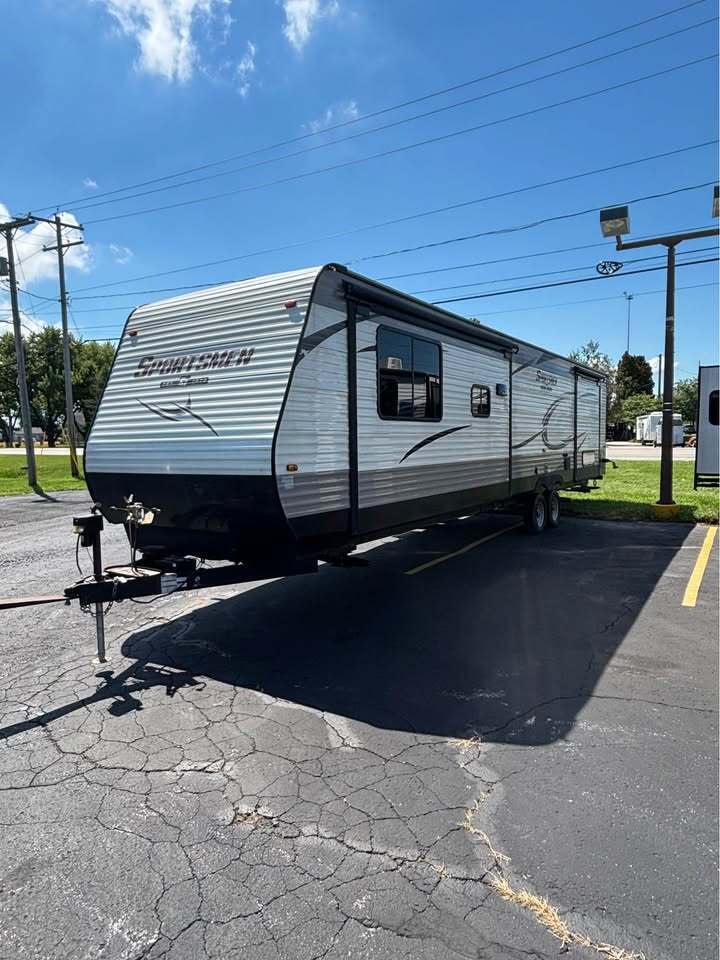 Photo of Rv