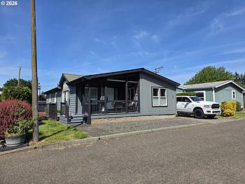 Thumbnail of mobile home