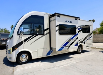 Thumbnail of RV