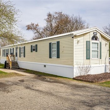 Thumbnail of mobile home