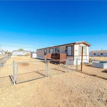 Thumbnail of mobile home
