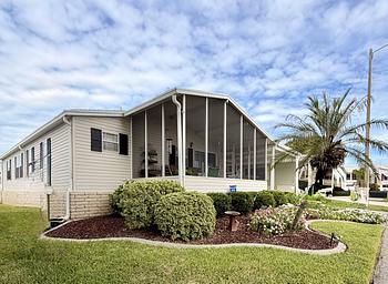 Thumbnail of mobile home