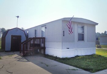 Thumbnail of mobile home
