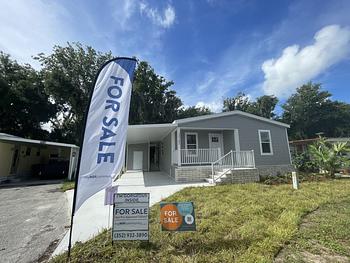 Thumbnail of mobile home