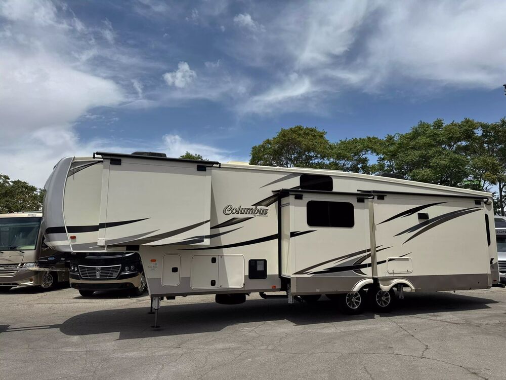 Photo of Rv