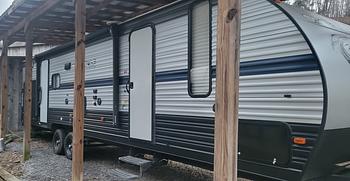 Thumbnail of RV
