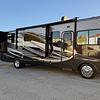RV for Sale: 2015 BOUNDER 34T