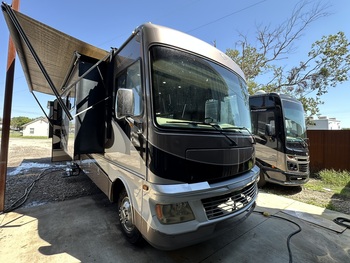 Thumbnail of RV