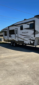 Thumbnail of RV