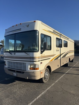 Thumbnail of RV