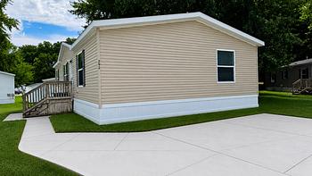 Thumbnail of mobile home