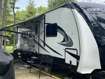 Thumbnail of RV