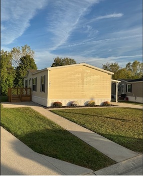 Thumbnail of mobile home