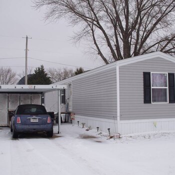 Thumbnail of mobile home