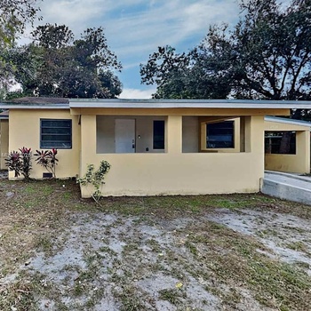 Photo of Charming 2 bedroom 1 bathroom home in Miami, FL  Awaiting