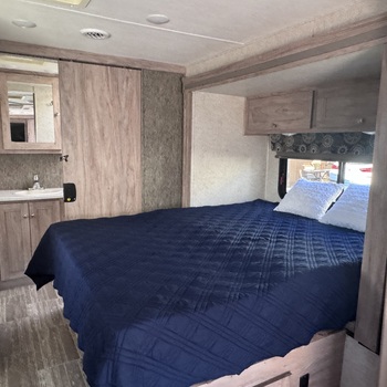 Thumbnail of RV