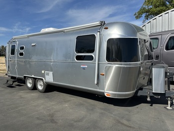 Thumbnail of RV