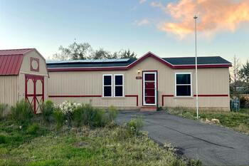 Thumbnail of mobile home