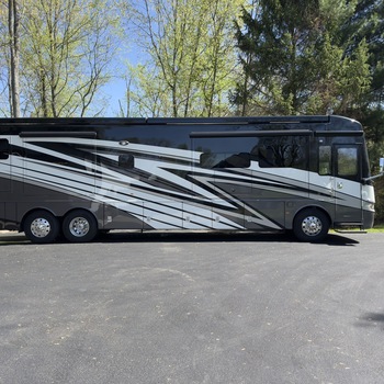 Thumbnail of RV