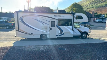Thumbnail of RV